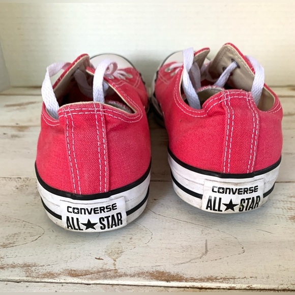 Converse All Star Dark Pink Low-Top Sneakers - Unisex women’s sz 10 men’s 8 EUC - Picture 11 of 13